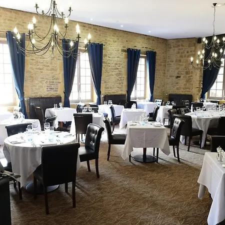 Le Chateau De Hotel