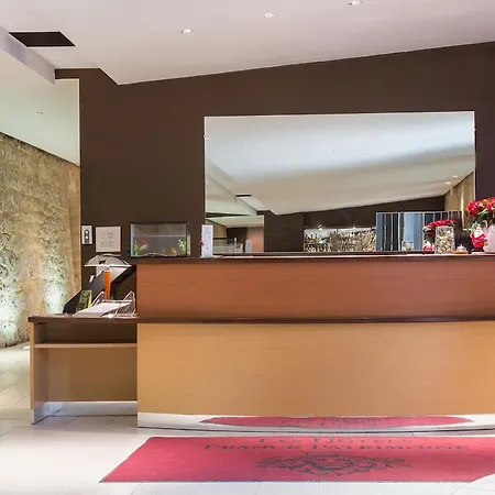 Le Chateau De 4* Седан