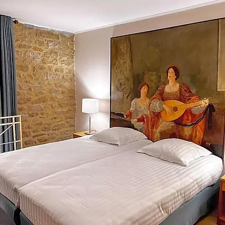 Отель Le Chateau De 4*