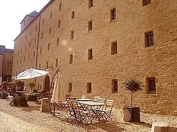 Le Chateau De 4* Седан