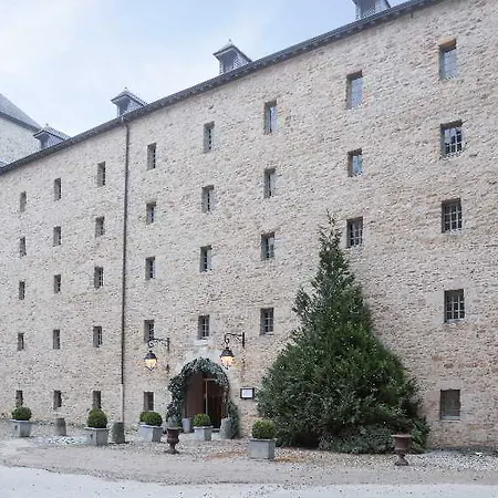 Le Chateau De Отель Седан