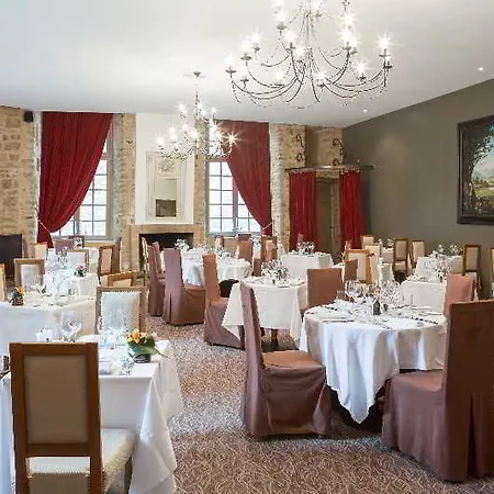 Отель Le Chateau De 4*
