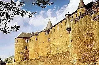 Отель Le Chateau De Седан
