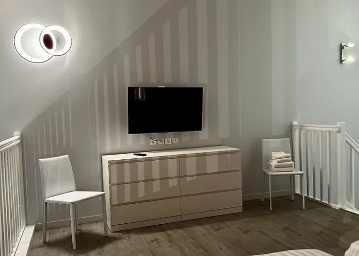 Otel Le Chateau De Sedan