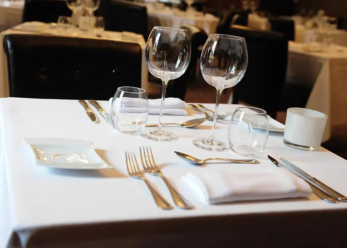 Otel Le Chateau De Sedan